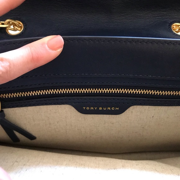 Tory Burch navy leather polka dot Gemini link bag - Picture 6 of 8